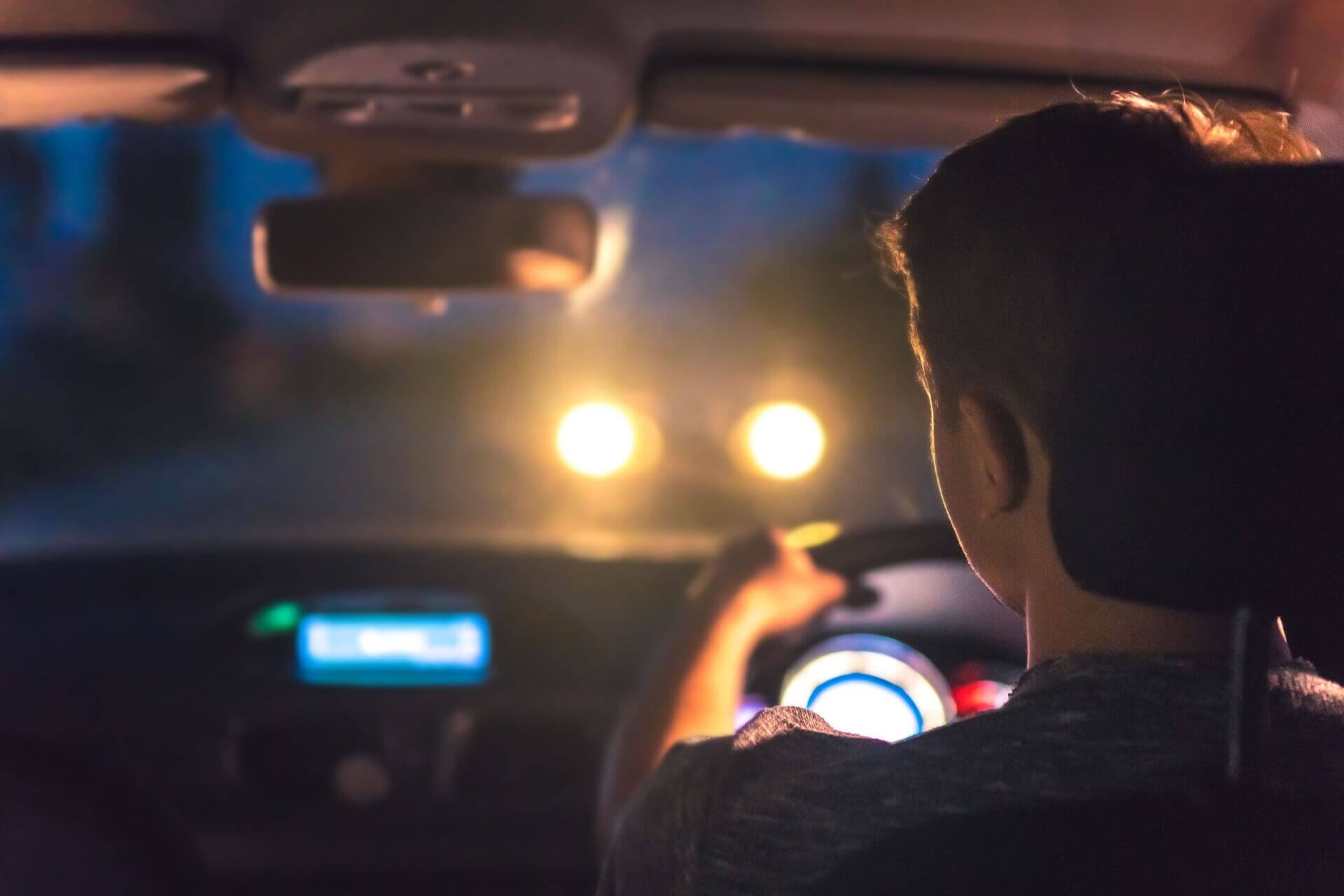 Avoid the dangers of driving in the dark